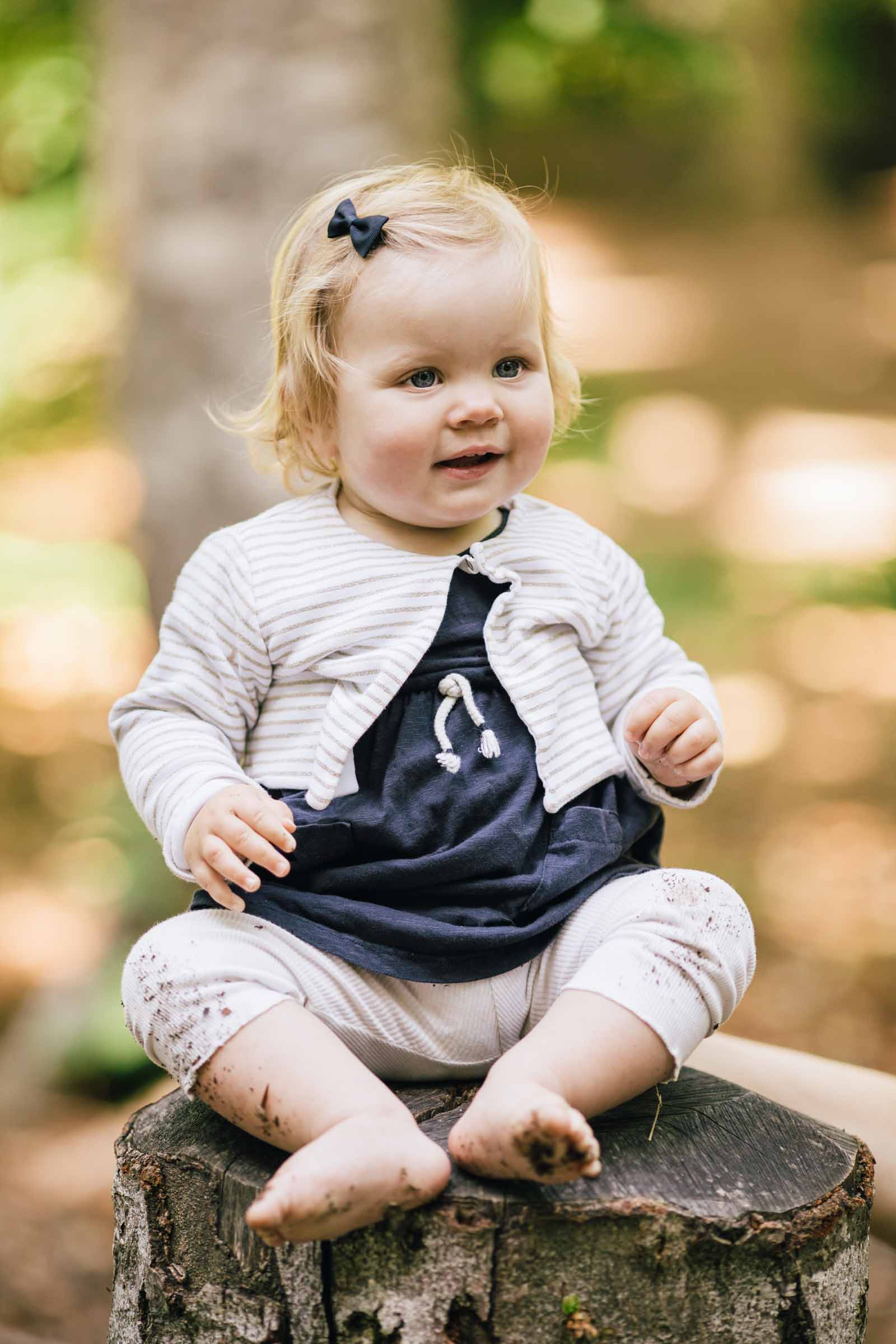 Portraits de famille dans la nature photographe famille seance photo en foret 1500px 011