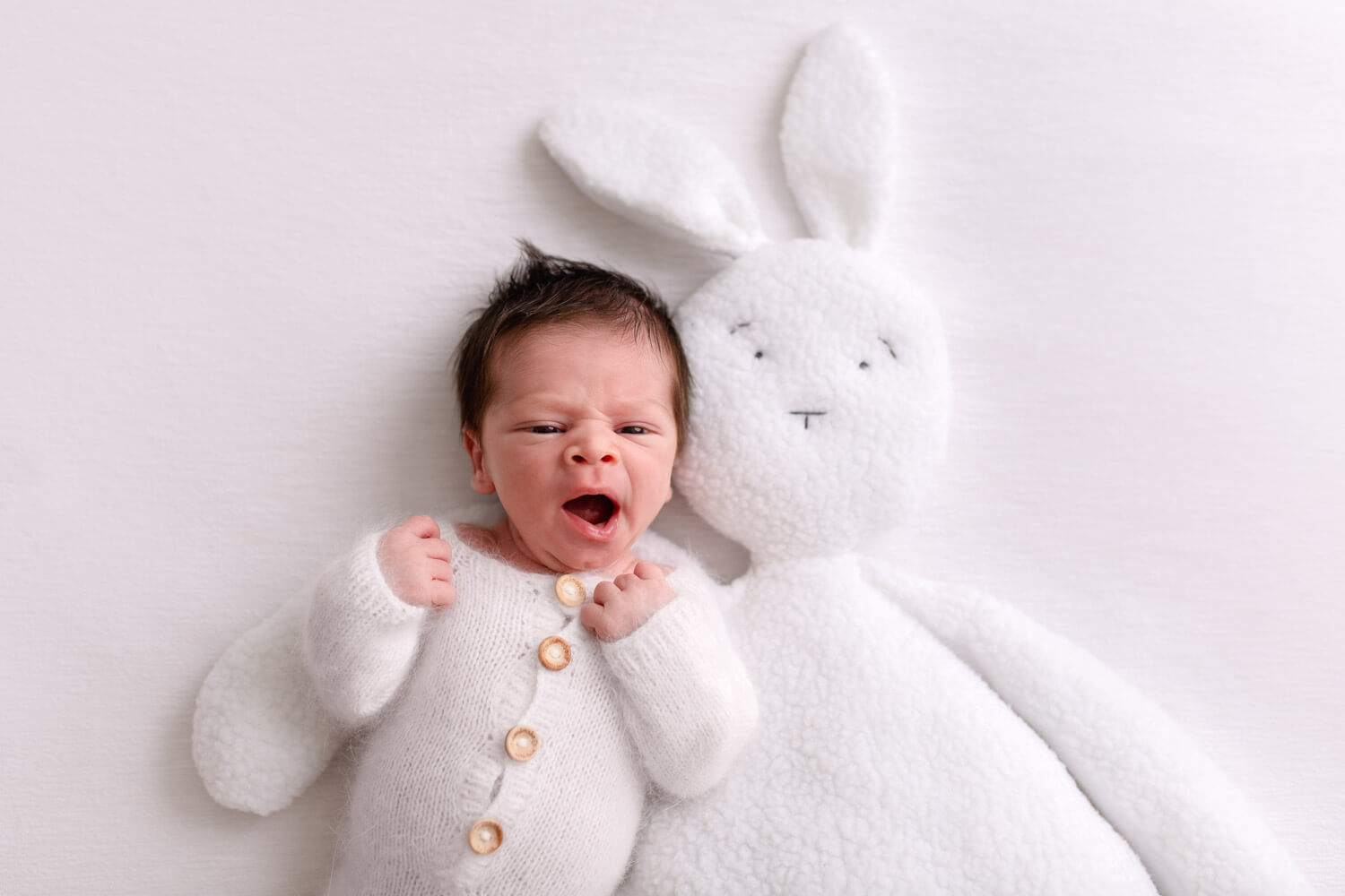 photographe lausanne bebe nouveau ne studio newborn 108
